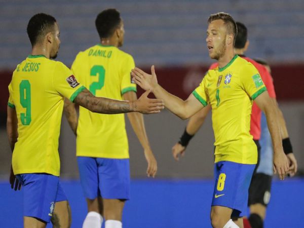 Tin thể thao trưa 18/11: Brazil đánh bại Uruguay 2 bàn không gỡ