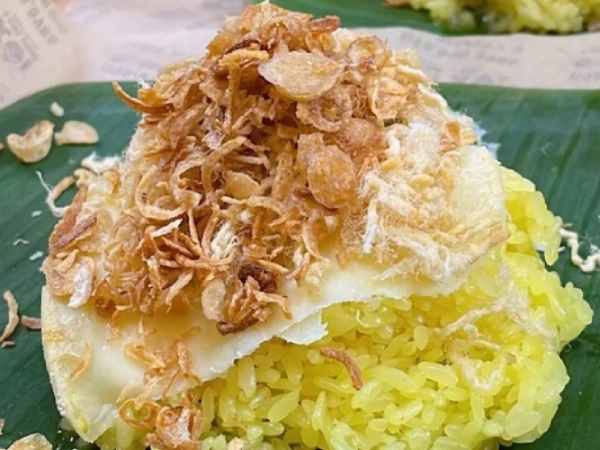 Mơ thấy ăn xôi với thịt gà