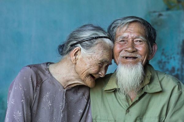 Mơ thấy ông ngoại nằm trên giường bệnh