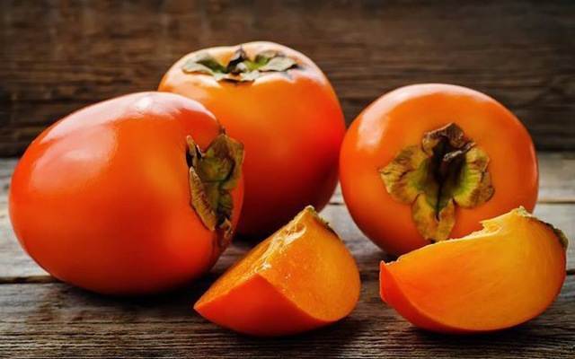 Mơ thấy ăn quả hồng là sắp có lộc tài phải không?