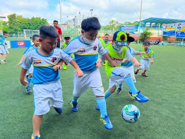 Nằm mơ thấy mình bị chấn thương khi chơi đá bóng