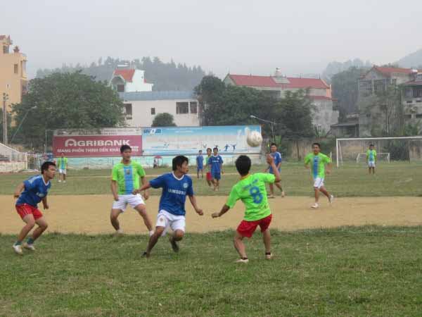 Nằm mơ thấy chơi đá bóng: Giải mã và con số tương ứng