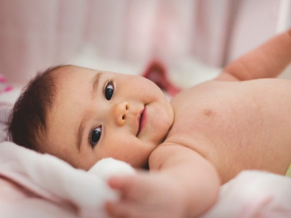 Nằm mơ thấy em bé trai, em bé gái số mấy may mắn