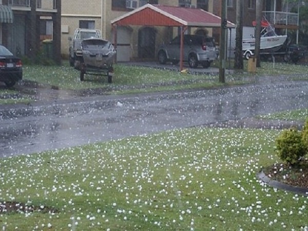 Nằm mơ thấy mưa đá điềm gì? Cần cẩn trọng hay vui mừng?