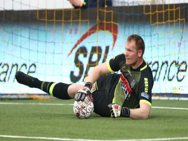 Khám phá top cầu thủ cao nhất thế giới trước đến nay