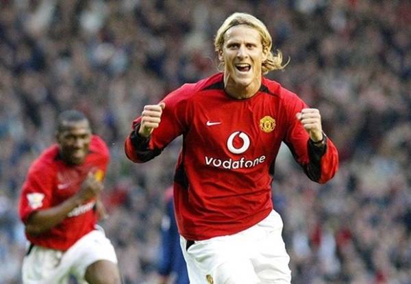 Số áo Forlan MU